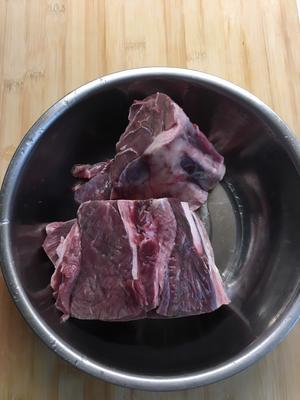酱香牛肉的做法 步骤1