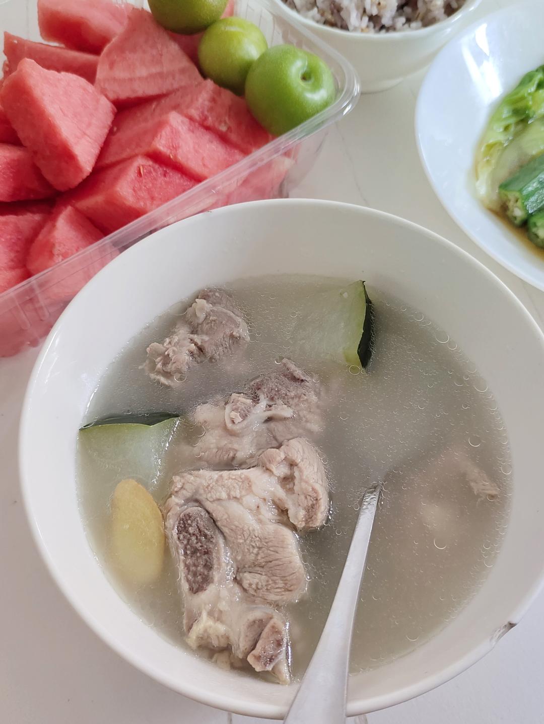 冬瓜排骨汤，夏天的味道
