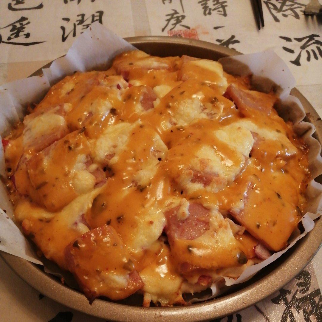 含宣软饼皮做法、自己在家也能做出馅料十足、超拉丝的美味诱人披萨