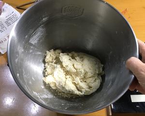 奶香小面包、奶香面包卷，两种整形方法……的做法 步骤4