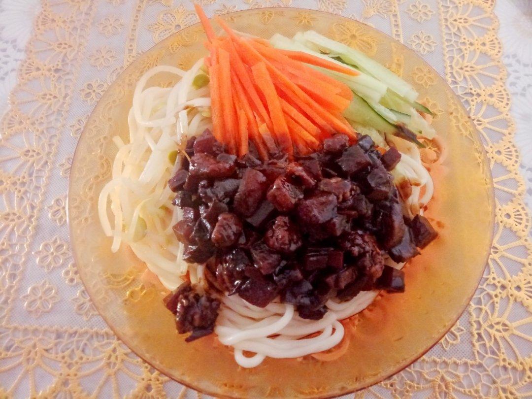堂妈小厨——韩式炸酱面