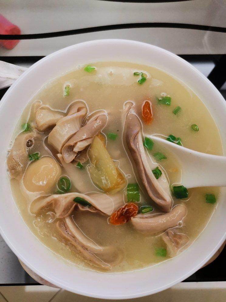 胡椒猪肚芸豆汤