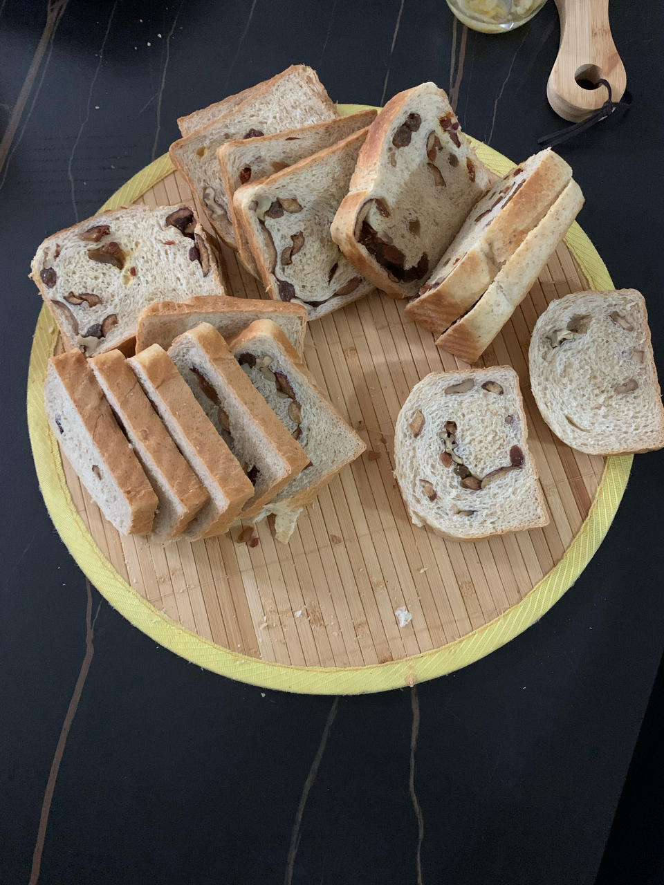 超软淡奶油一键式面包