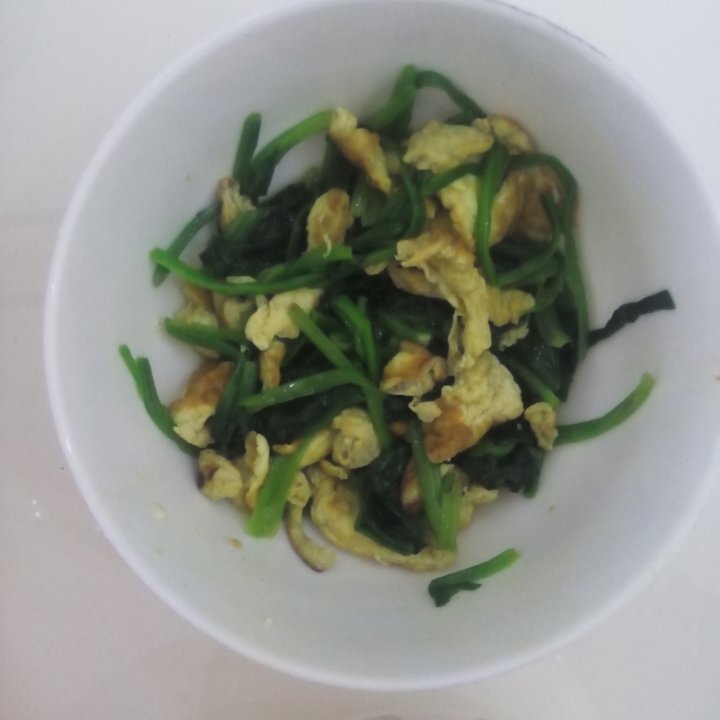 鸡蛋菠菜