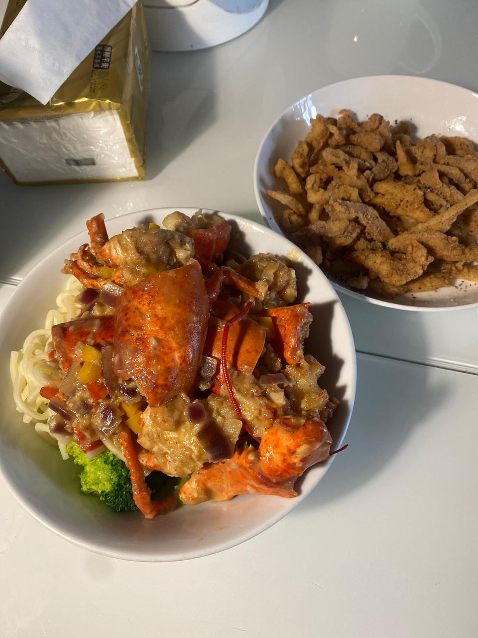 老广东酒楼的龙虾伊面