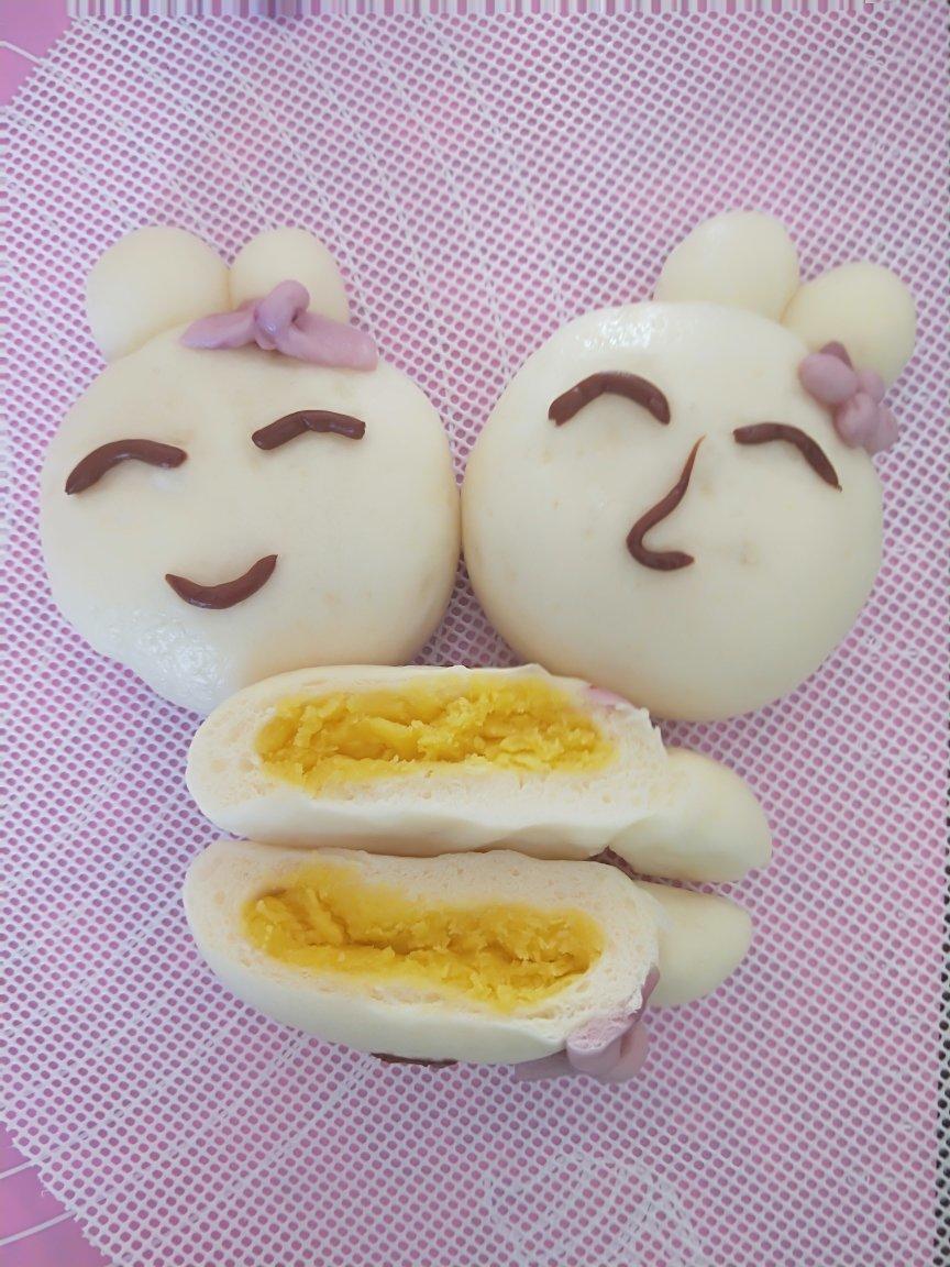 好吃到炸裂的港式菠萝包（附带制作酥皮的小视频）