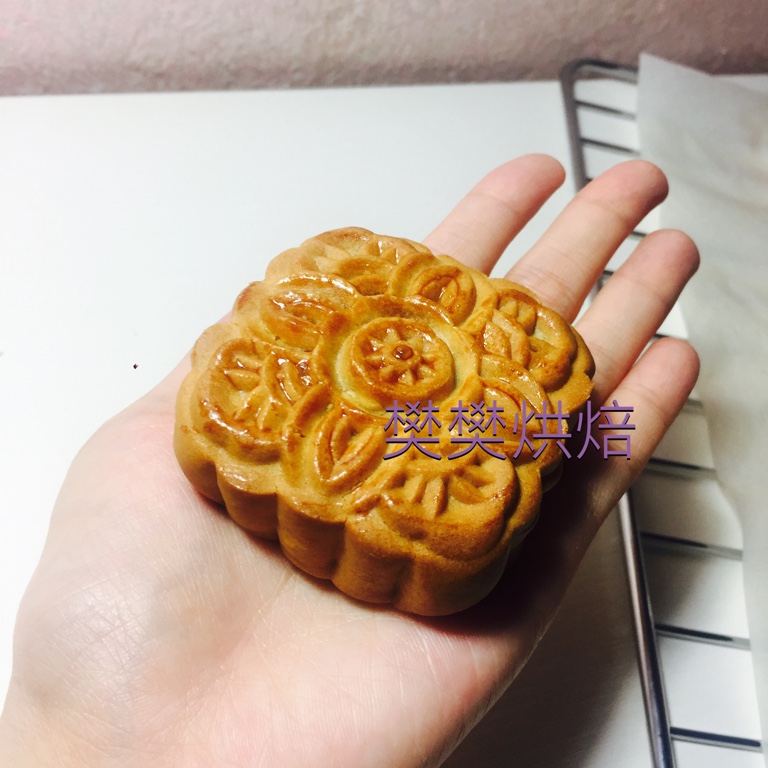 广式莲蓉蛋黄月饼