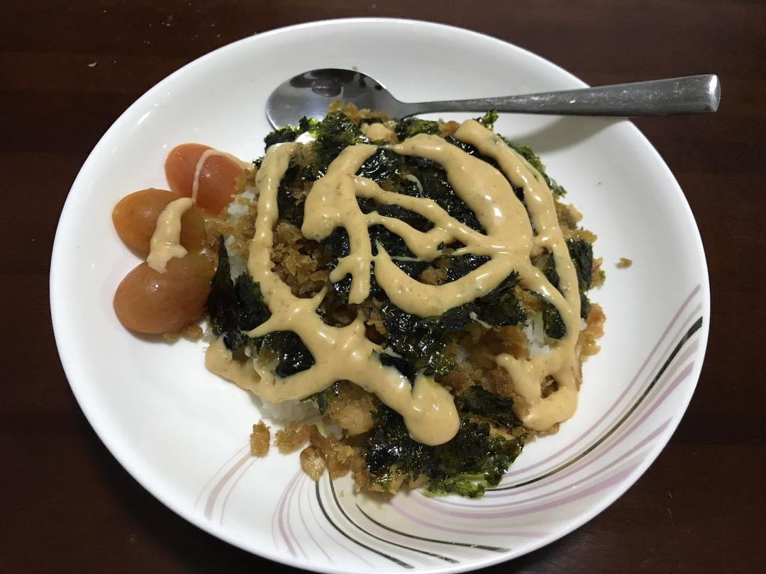 深蓝7777做的鱼松饭