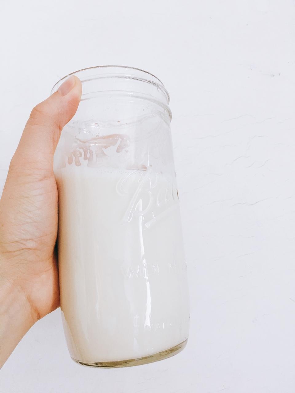 杏仁奶 & ALMOND MILK