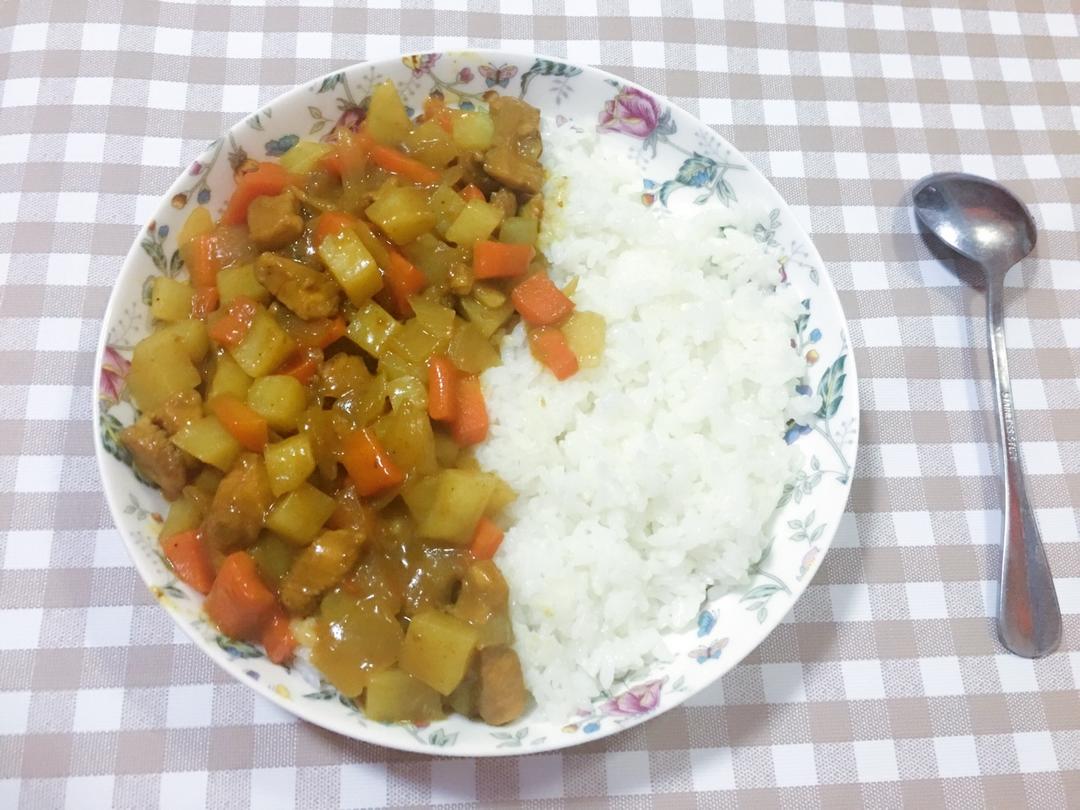 咖喱土豆鸡块