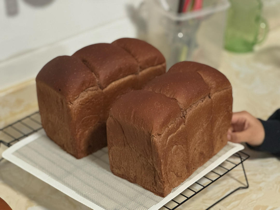 巨~巨好吃的巧克力奶油吐司