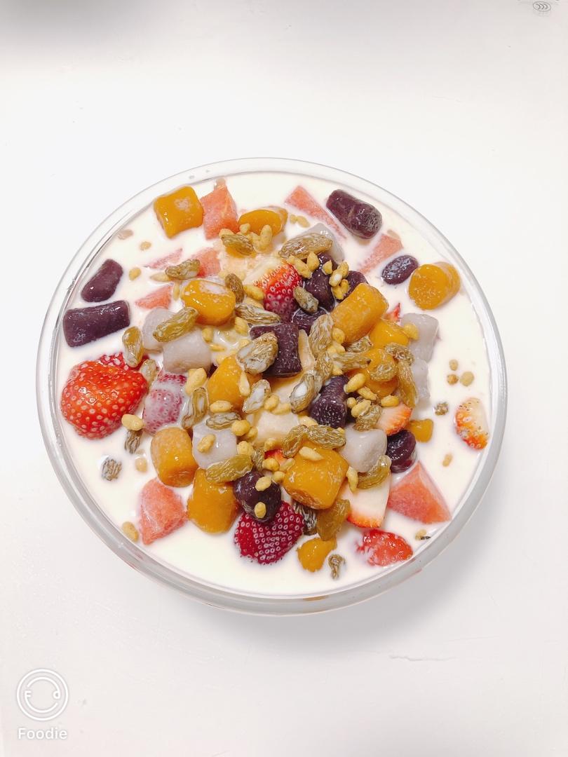 轩妃2009做的芋圆烧仙草水果捞