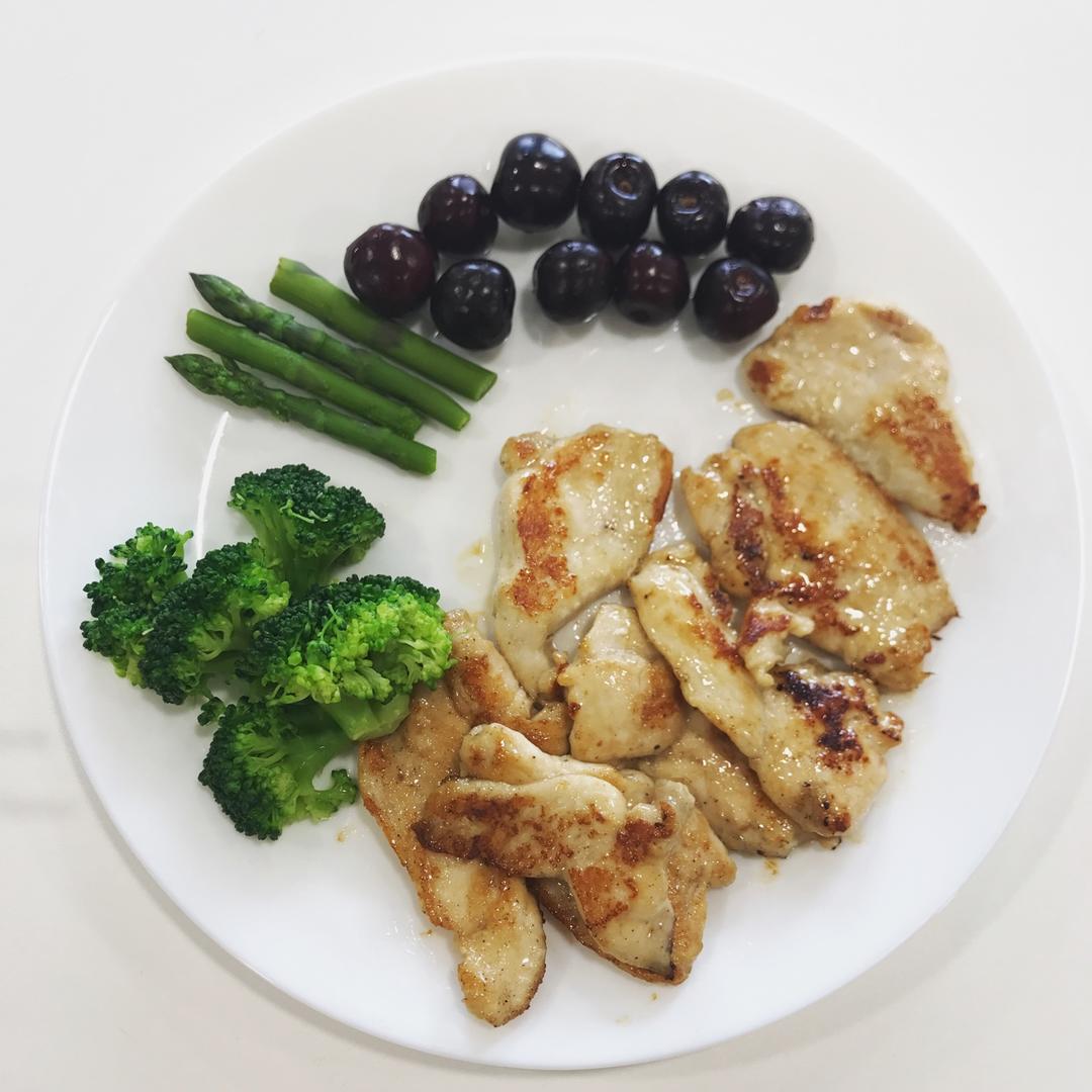 香煎嫩滑鸡胸肉