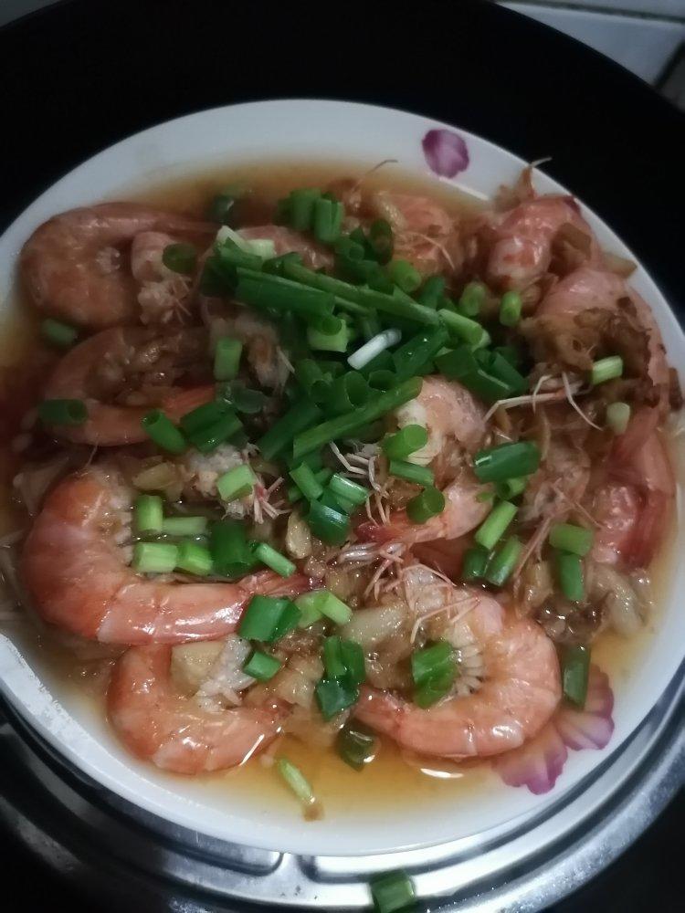 蒜蓉开边虾蒸粉丝金针菇