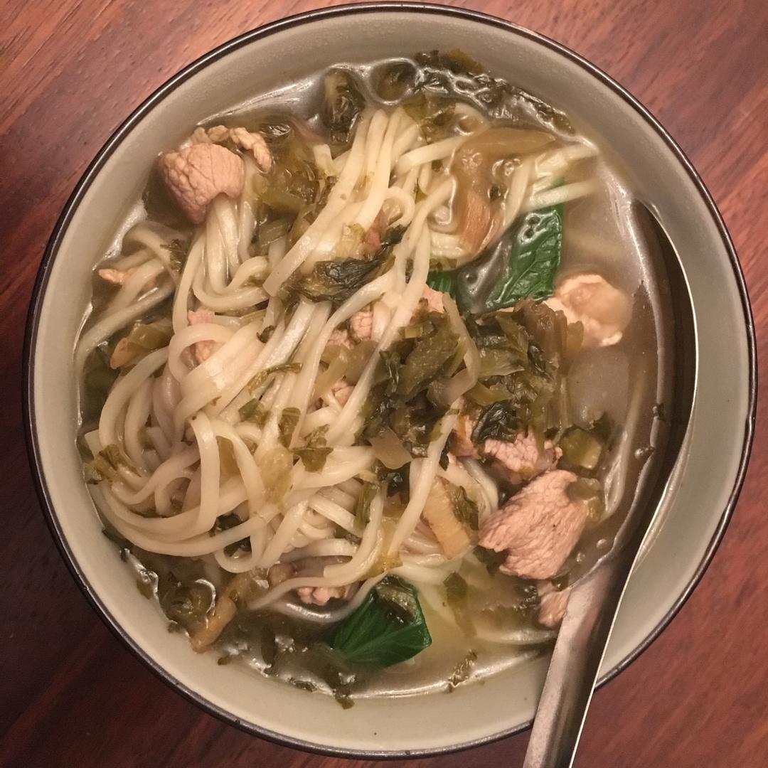 酸菜肉丝面