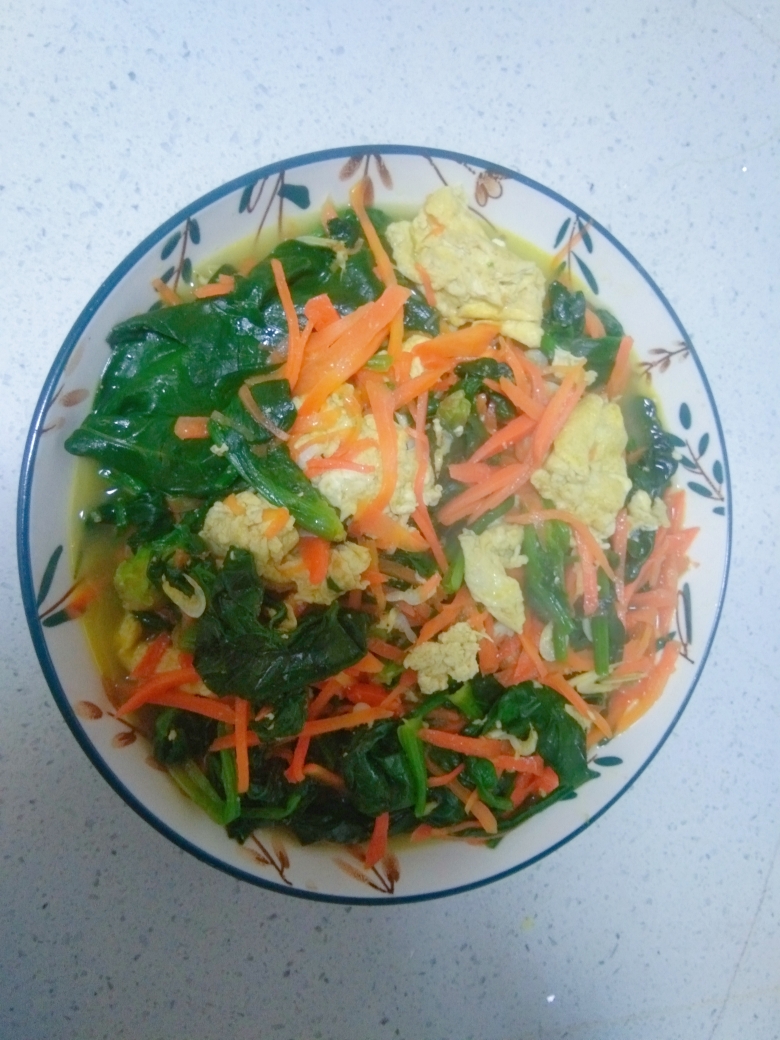 胡萝卜菠菜炒鸡蛋的做法