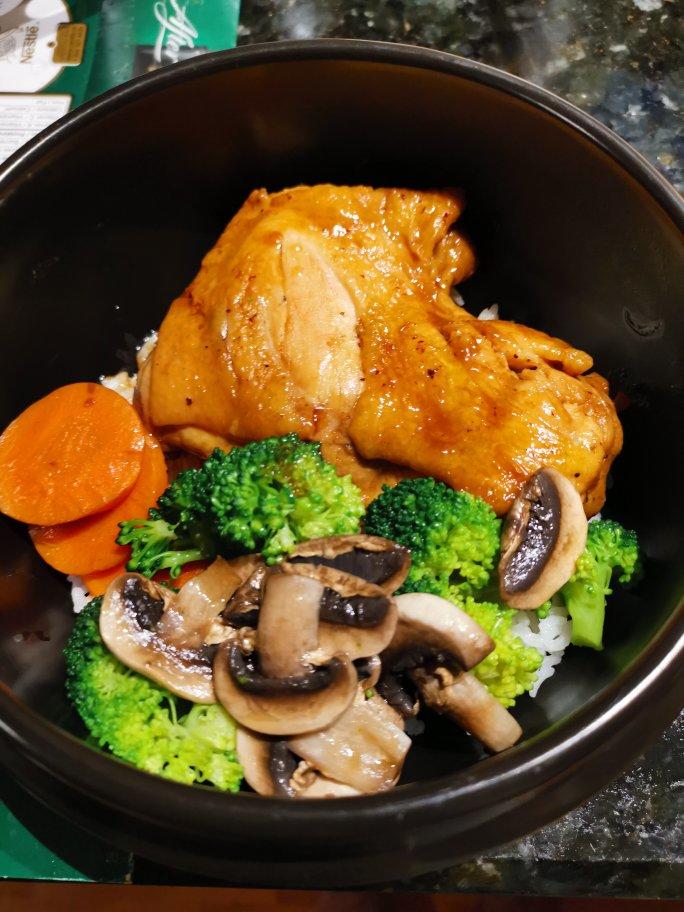 照烧鸡腿饭