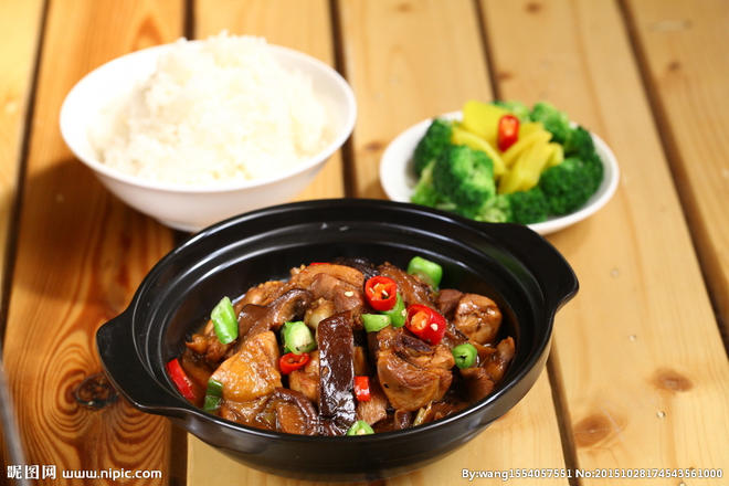 九禾谷黄焖鸭米饭的营养价值与做法的做法