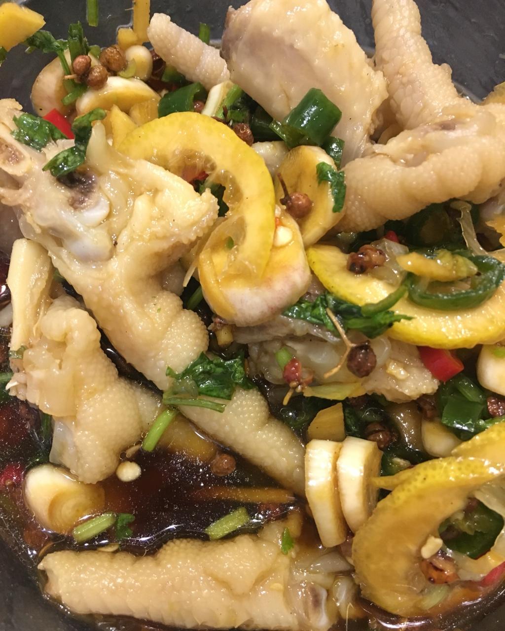秘制凉拌酸辣鸡爪