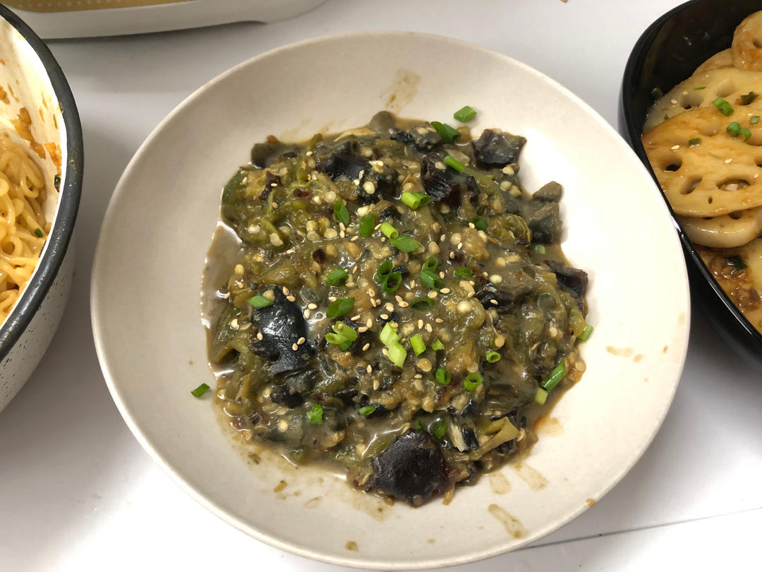湖南下饭神器～擂辣椒皮蛋