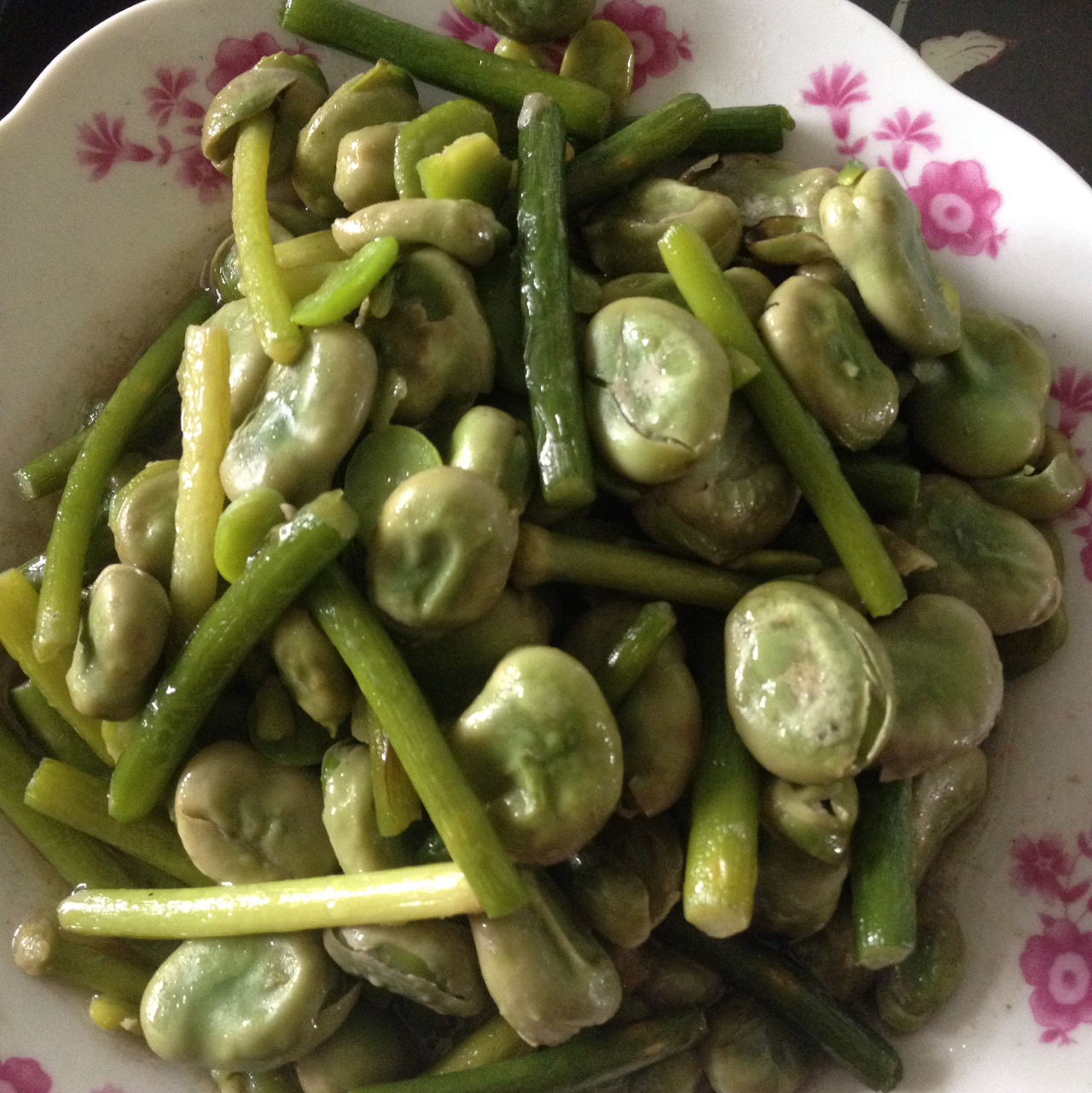 蒜苗蚕豆