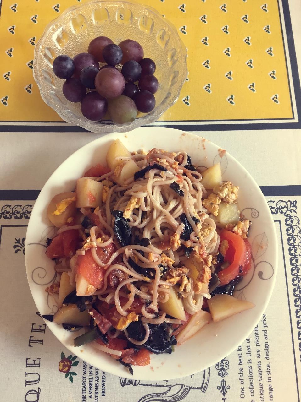 土豆焖面