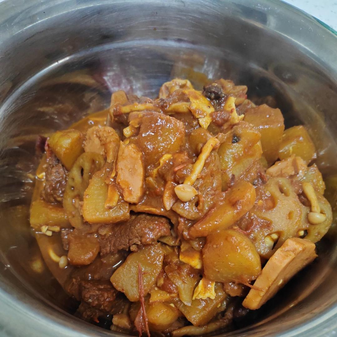 红烧牛肉土豆 （独家秘制）