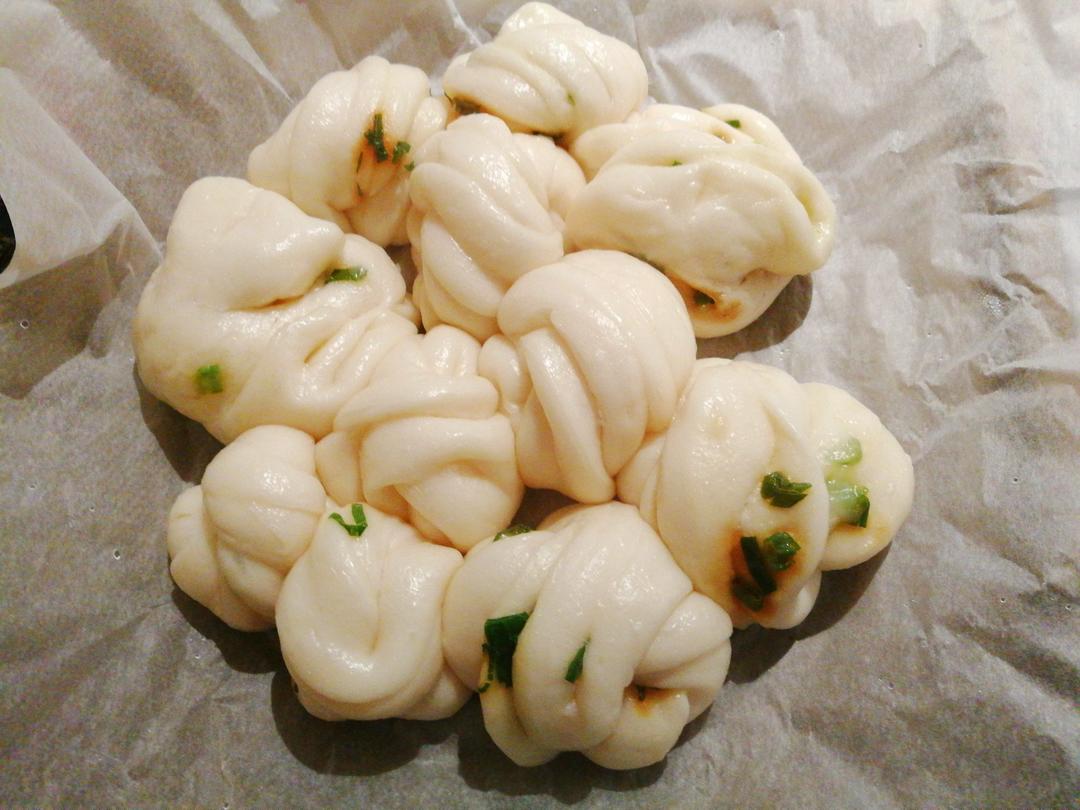 葱油花卷 Steamed Roll