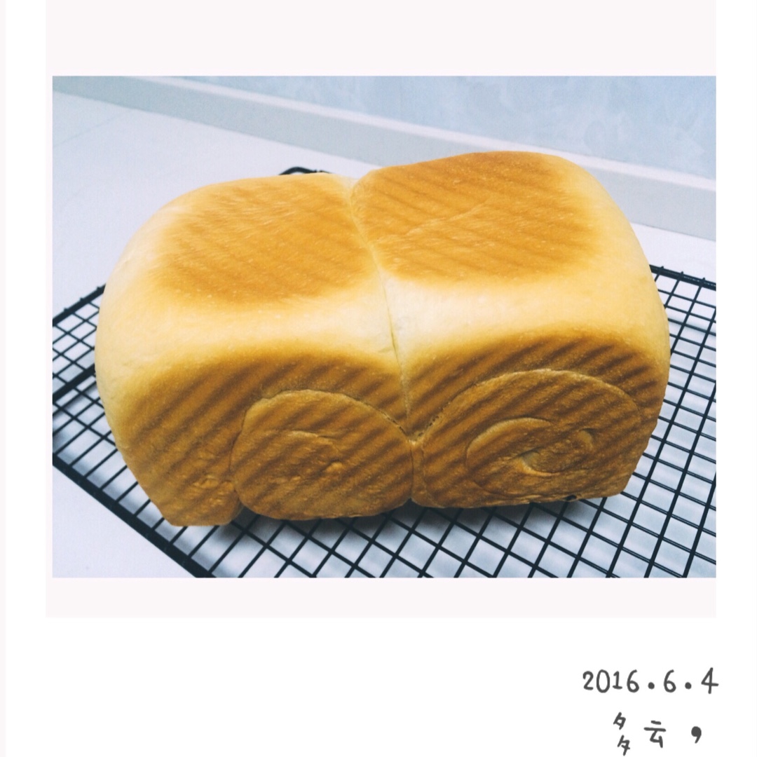 牛奶吐司（附详细步骤图）