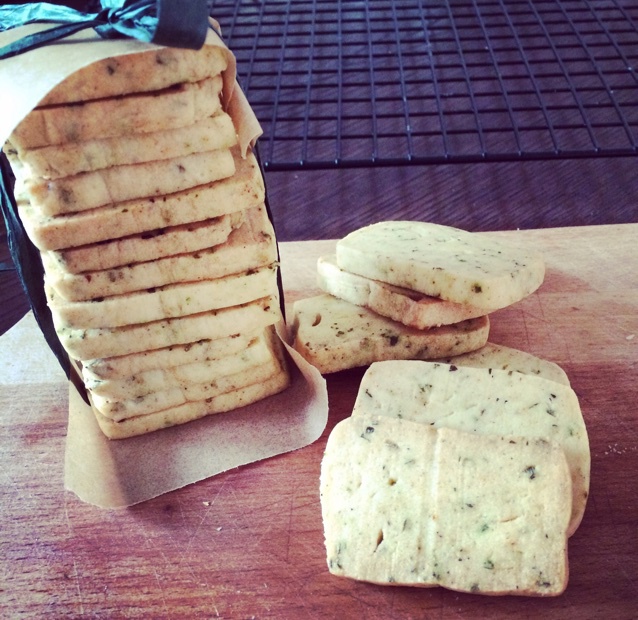 百里飘香的小饼干