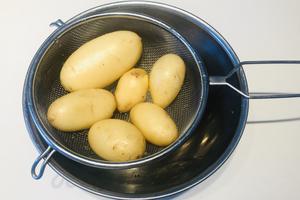 超级简单日式土豆泥的做法 步骤2
