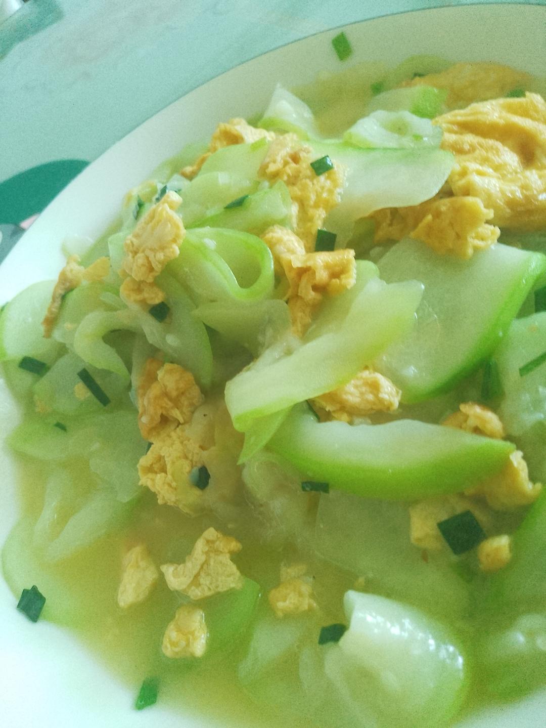 清香的西葫芦炒鸡蛋