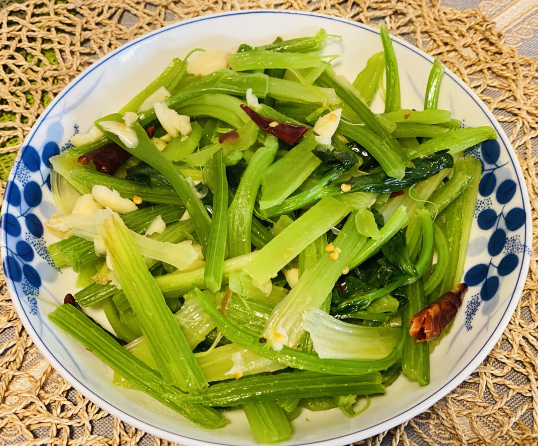 素炒芹菜