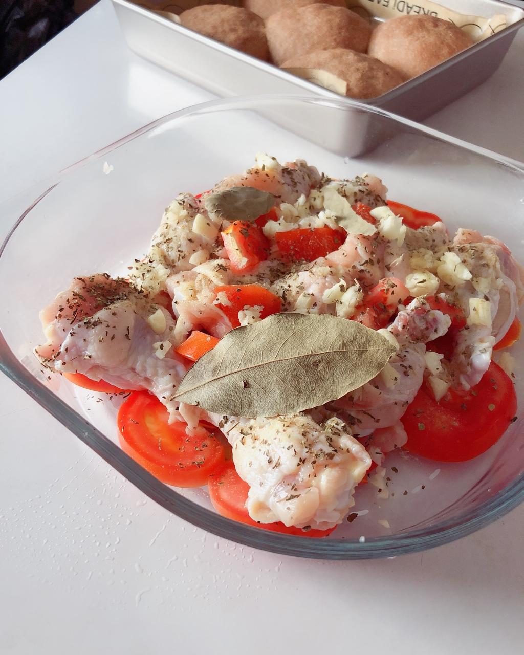 香蒜蕃茄烤鸡腿