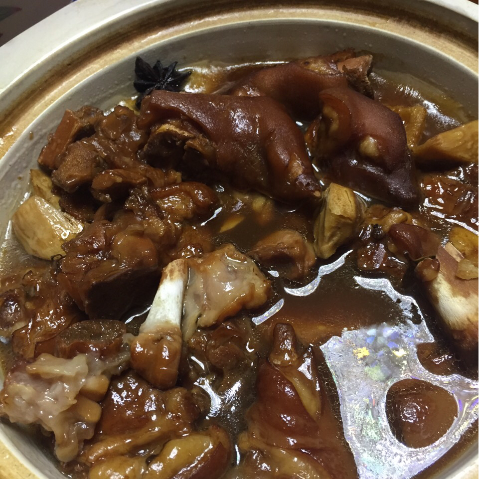 红焖猪蹄