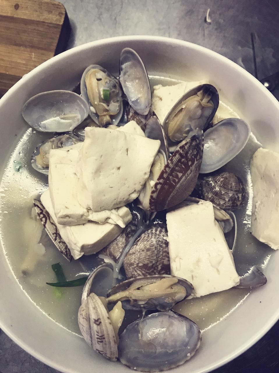 文蛤豆腐汤