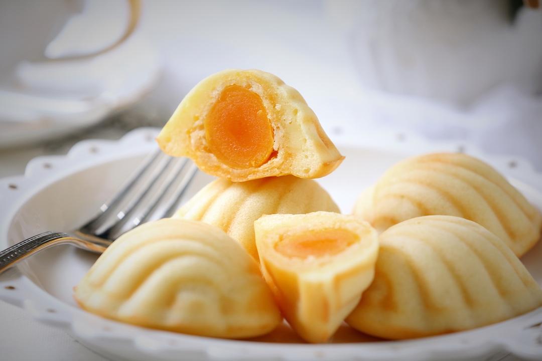 肉松蛋黄馅玛德琳