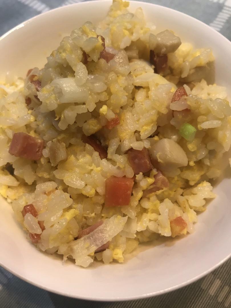 火腿蛋炒饭