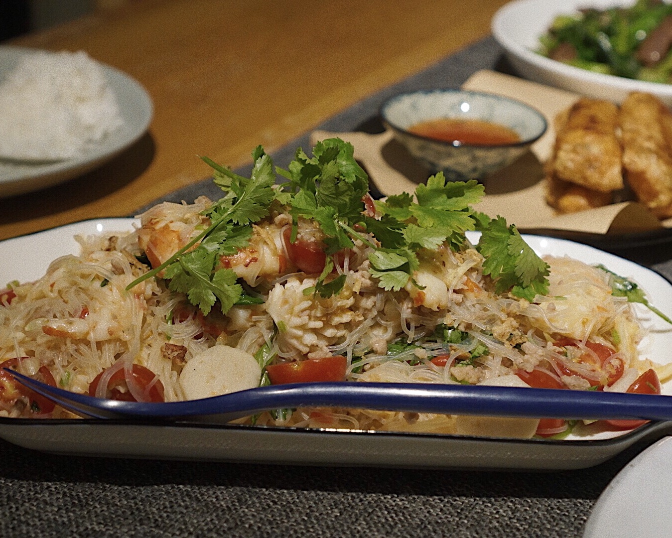 泰式海鲜粉丝沙拉 | Yum Woon Sen的做法