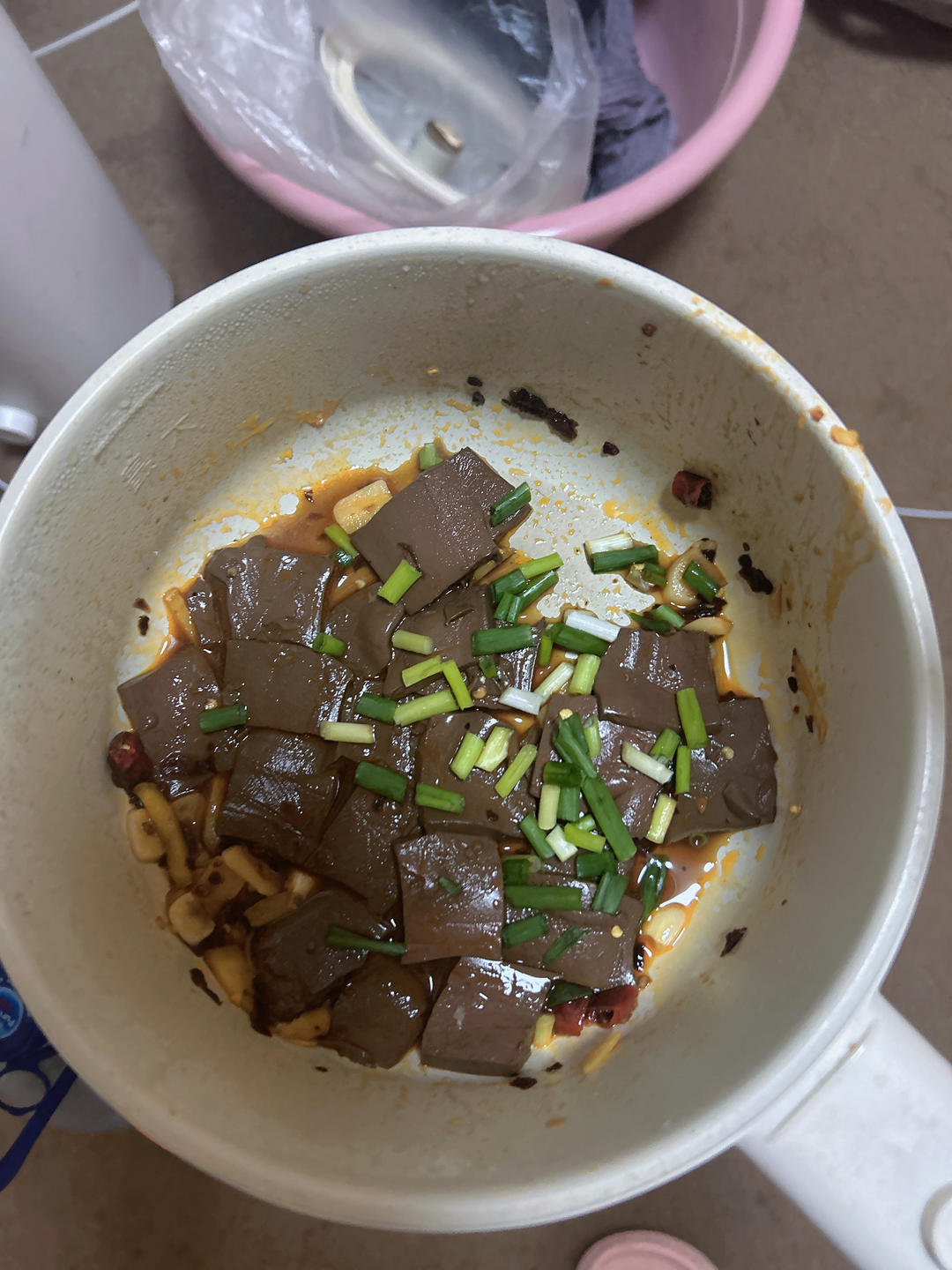 酸辣鸭血汤