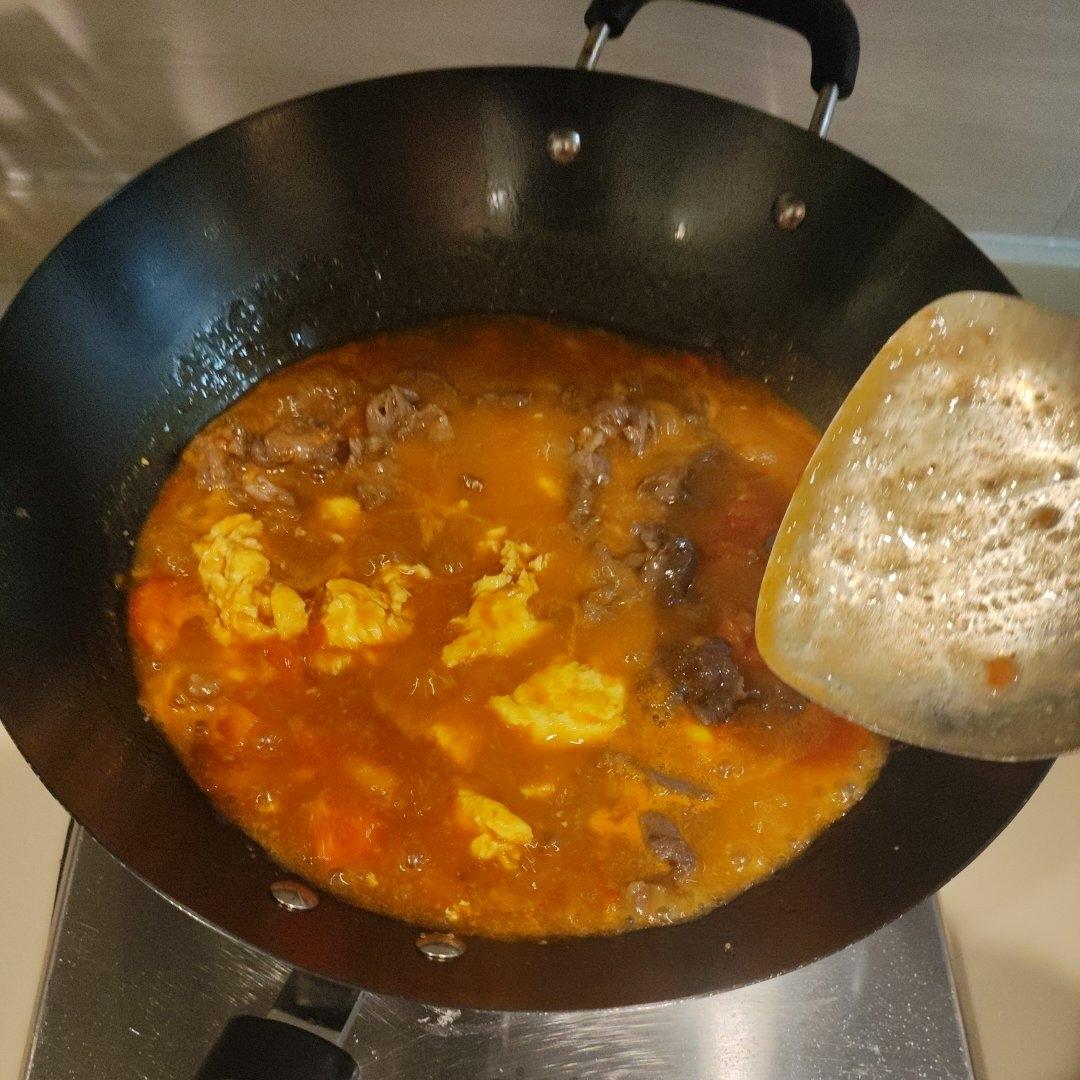 酸甜浓郁～超开胃🔥番茄滑蛋牛肉饭