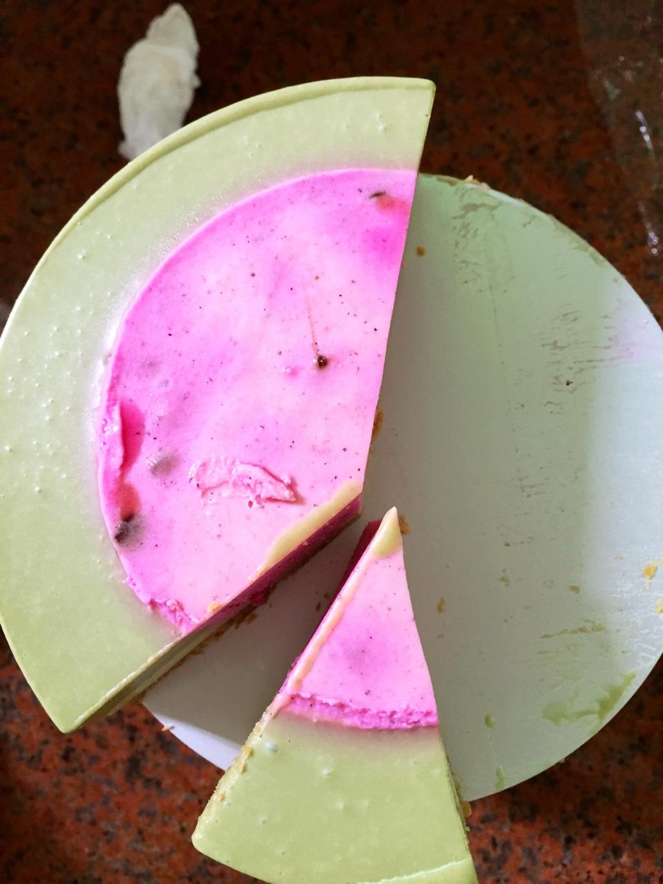 西瓜乳酪慕斯蛋糕（覆盆子慕斯+抹茶慕斯）