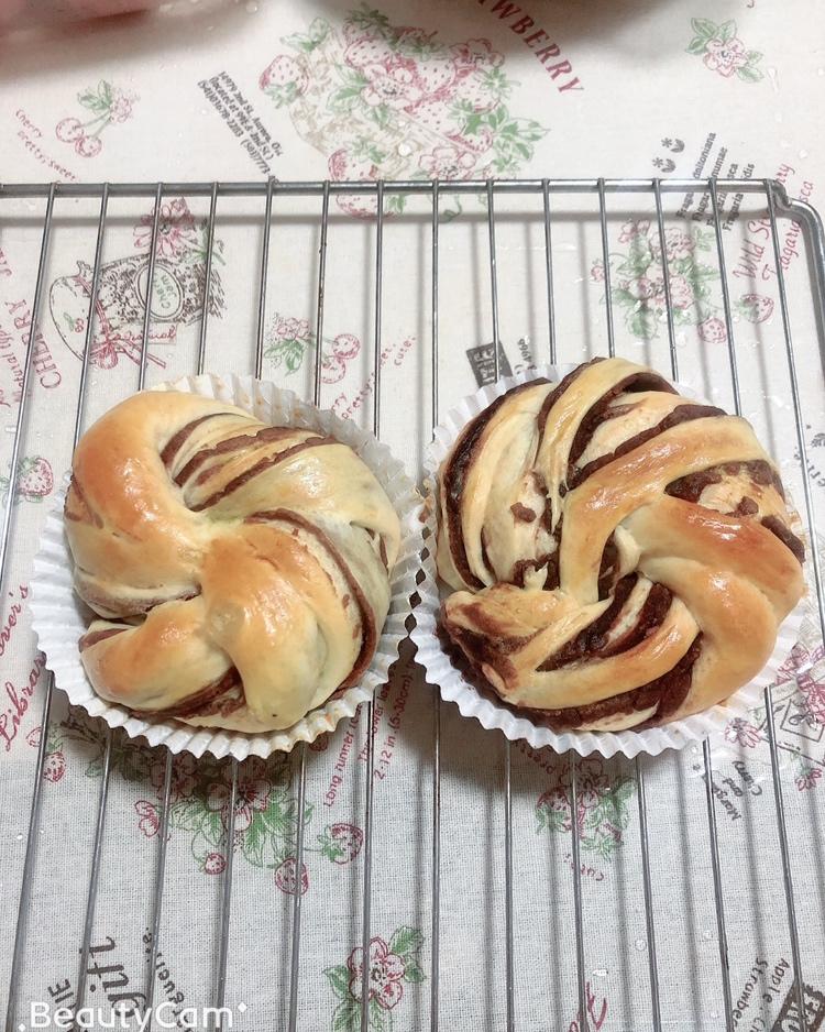 豆沙卷面包