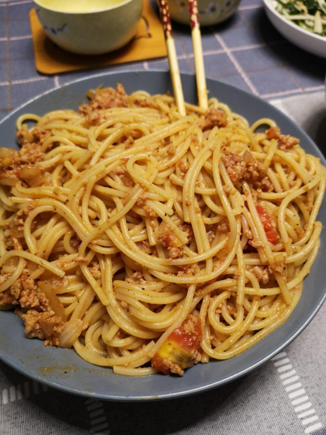 番茄肉酱意大利面