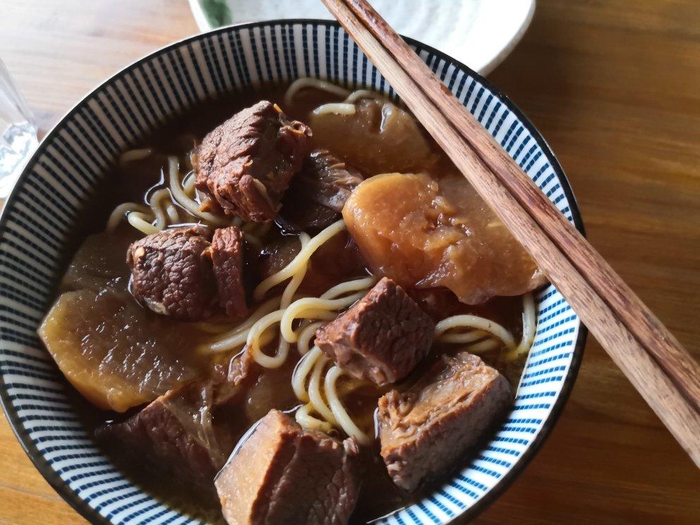 红烧牛腩面（暖心暖胃）