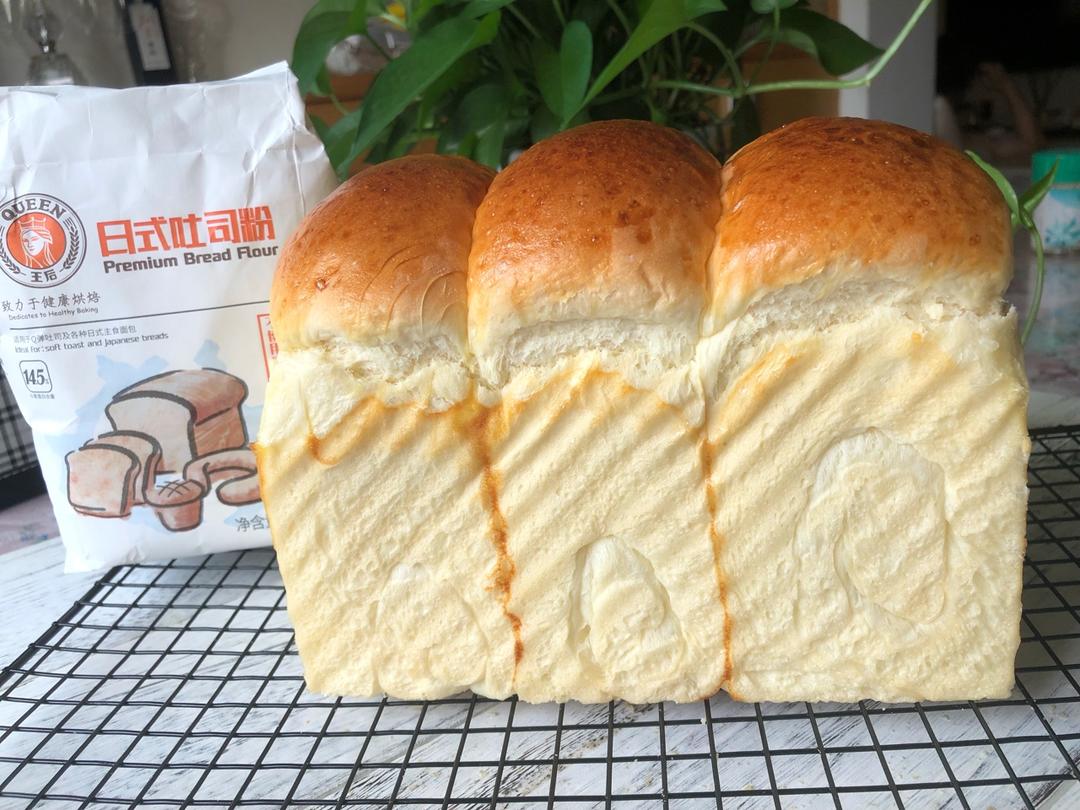 基础面包制作 Basic Bread (Loaf&Roll)