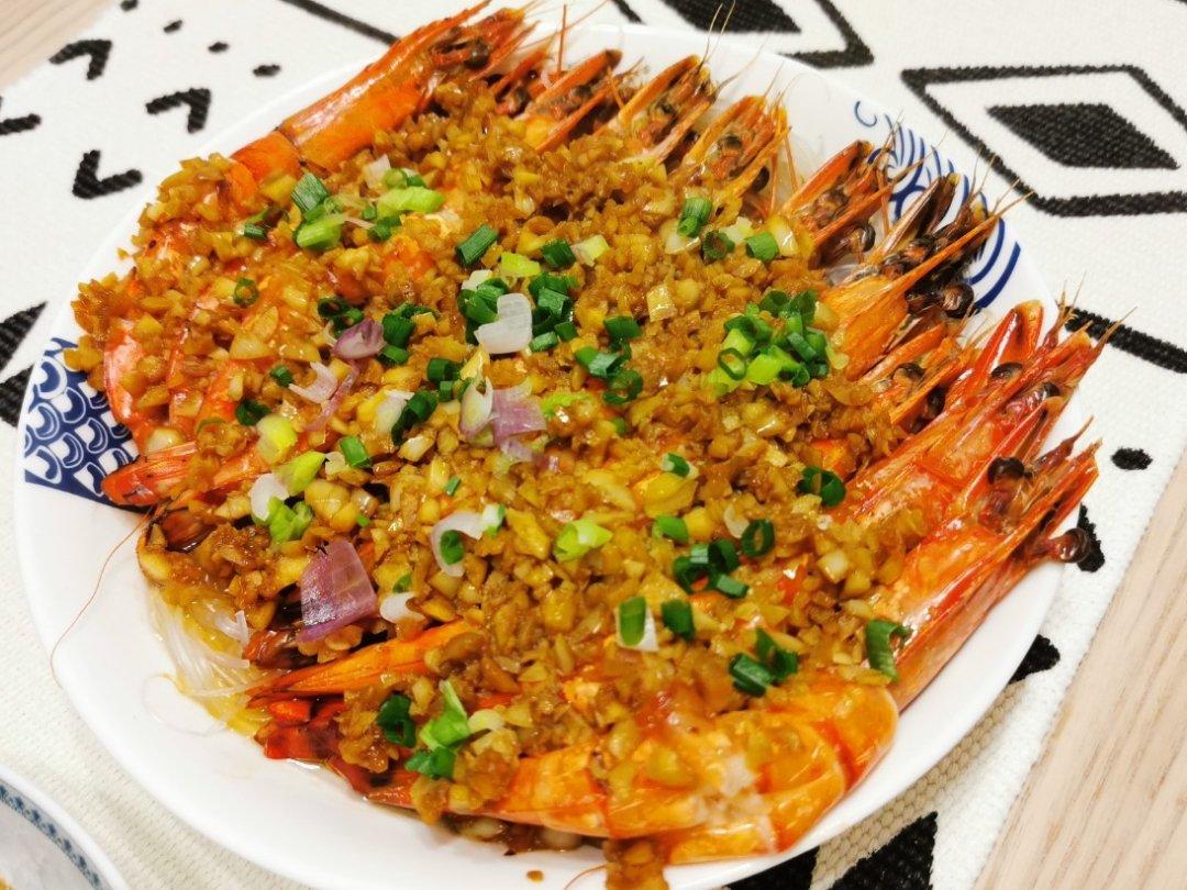 蒜蓉开边虾蒸粉丝金针菇
