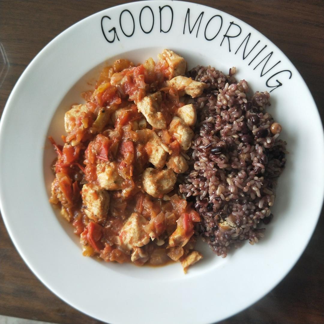 番茄炖鸡胸丨健康·三餐