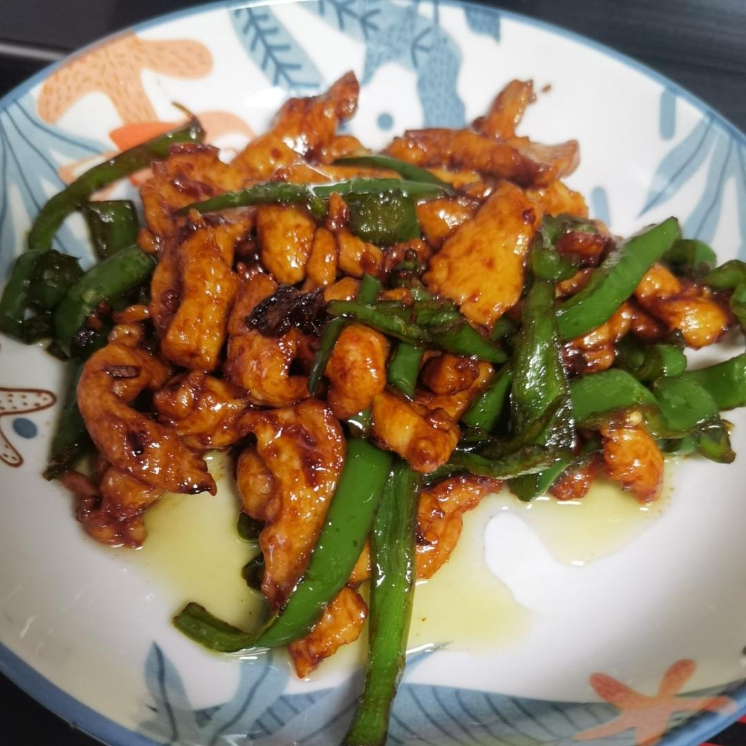 巨好吃的青椒炒鸡胸肉丝，超下饭