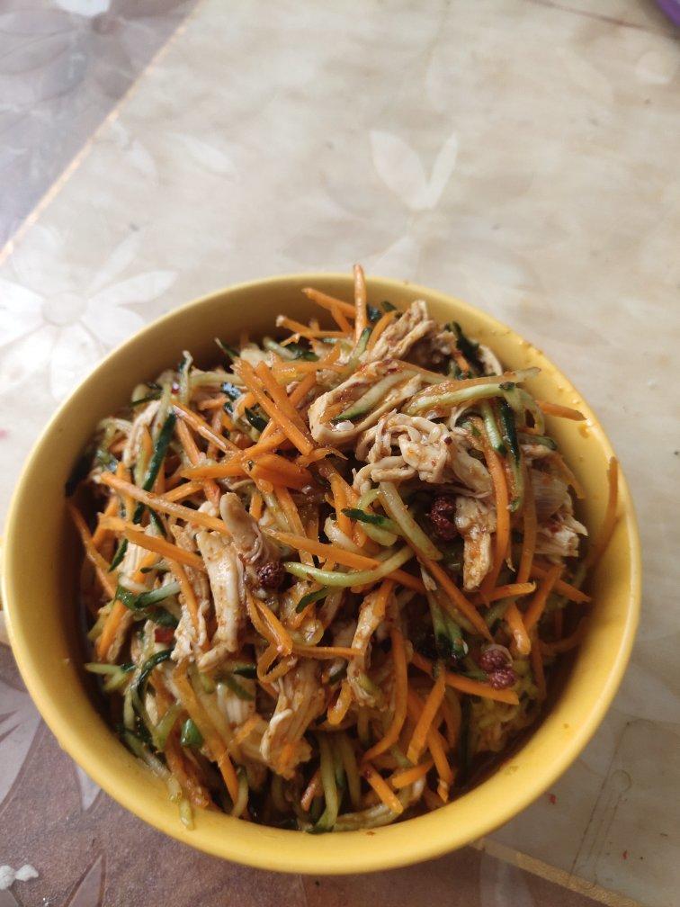 夏日开胃菜 凉拌鸡丝（手撕鸡）